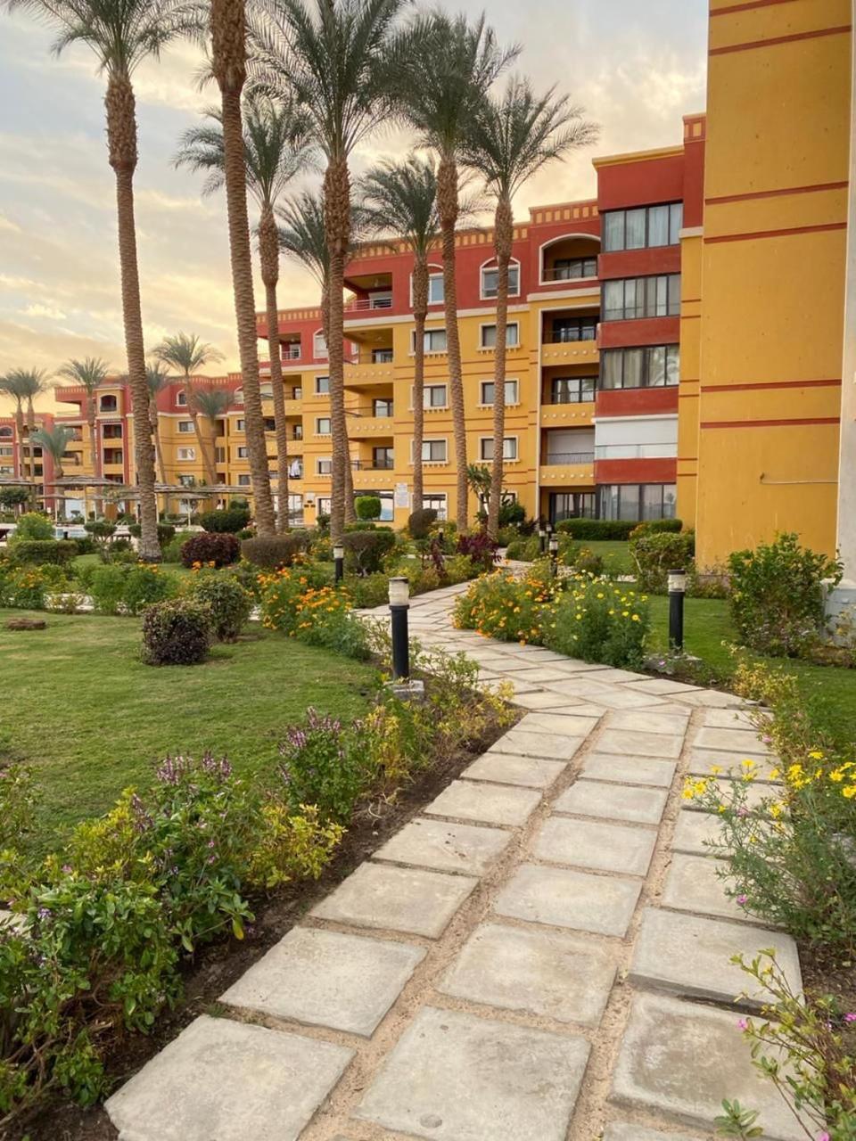 Esplanada Hotel Apartments Хургада Экстерьер фото